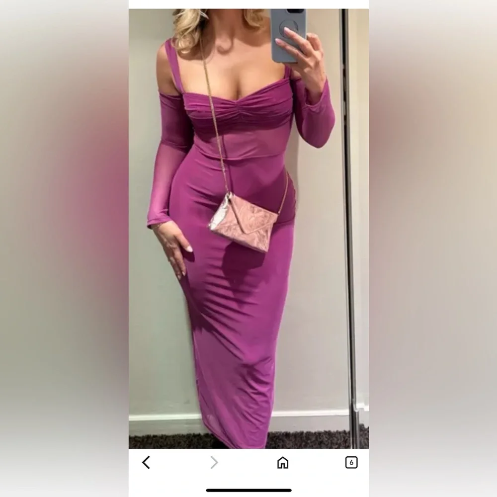 REVOLVE Lamoura Dress in Plum
Runaway The Label - Picture 3 of 12